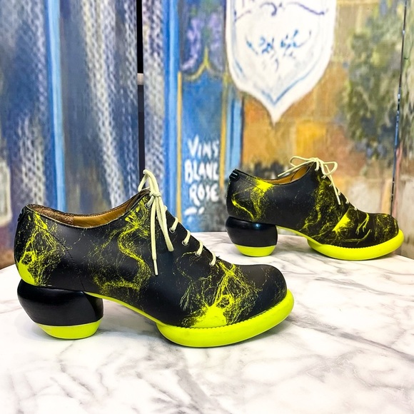 John Fluevog Waymouth Lace Up Go Groovy Neon Yellow Leather Shoe 7 GUC - Picture 4 of 9